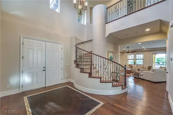 79 Rezzonico DR, Henderson, NV 89011