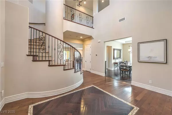 79 Rezzonico DR, Henderson, NV 89011