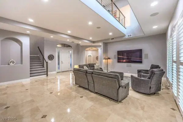 3 Grand Anacapri DR, Henderson, NV 89011
