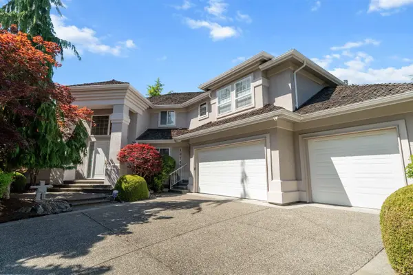 13749 21 AVE, Surrey, BC V4A 9V6