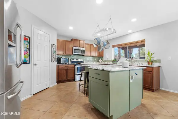 28204 N GRANITE Avenue, San Tan Valley, AZ 85143