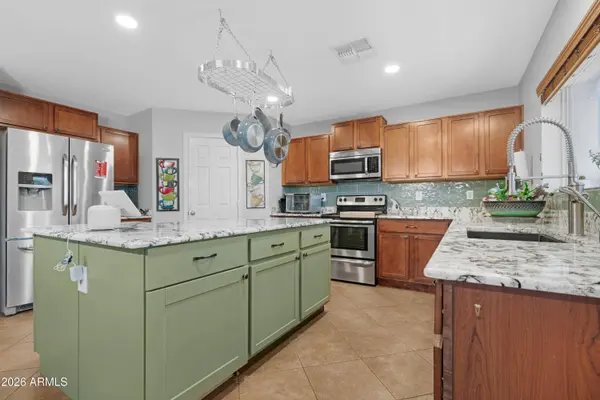 28204 N GRANITE Avenue, San Tan Valley, AZ 85143