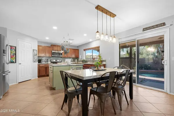 28204 N GRANITE Avenue, San Tan Valley, AZ 85143