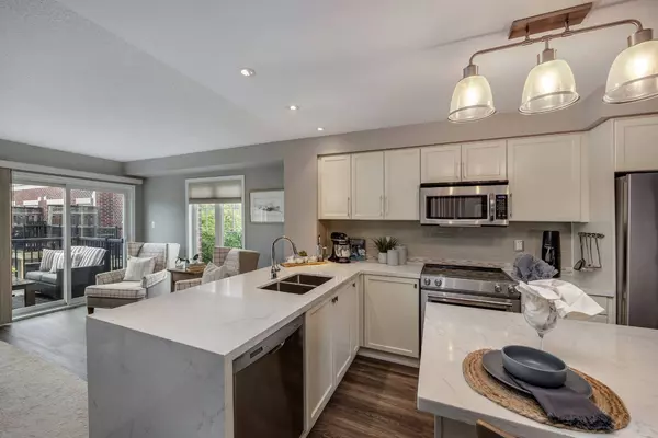 571 Longworth AVE #9, Clarington, ON L1C 0H3