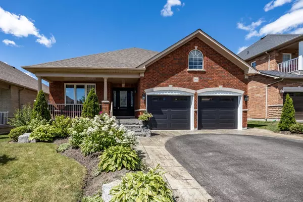 941 Greenleaf CIR, Oshawa, ON L1K 2W8