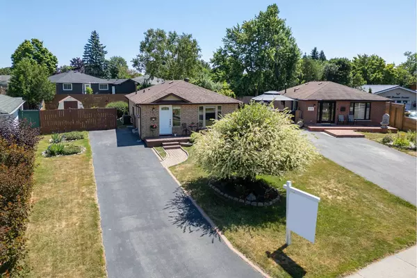 774 Downview CRES, Oshawa, ON L1H 7W3