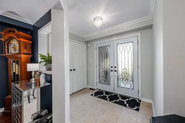 18 Nicks ST, Clarington, ON L1C 5P3