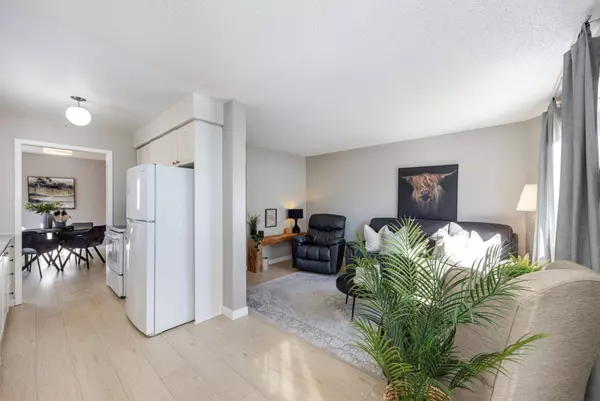 13 Fieldcrest AVE, Clarington, ON L1E 2X3