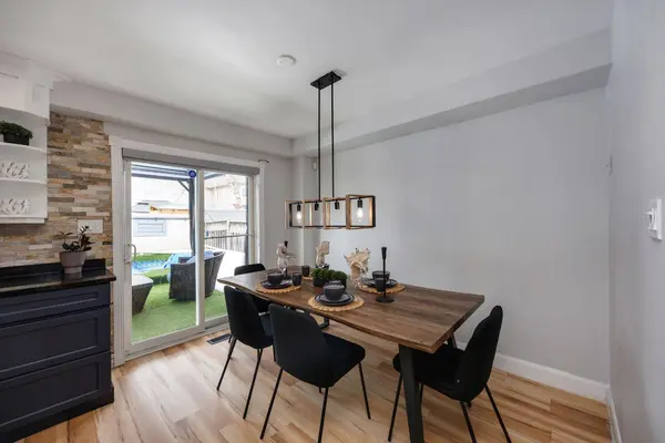 181 Madden PL, Clarington, ON L1C 5K4