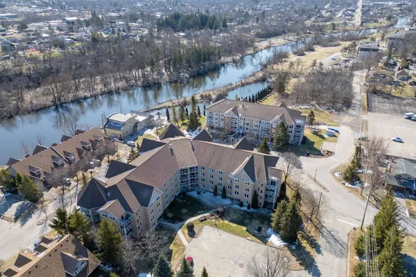 51 Rivermill BLVD #401, Kawartha Lakes, ON K9V 6E8