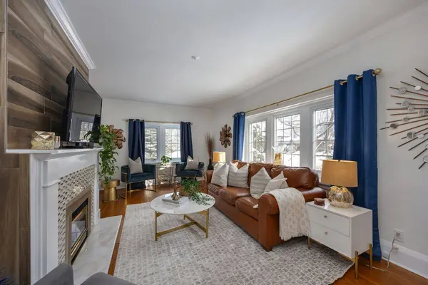 18 Concession ST W, Clarington, ON L1C 1Y5