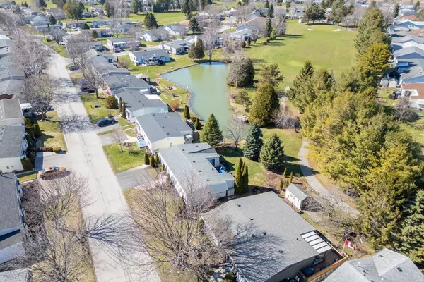 90 The Cove RD, Clarington, ON L1B 1B5