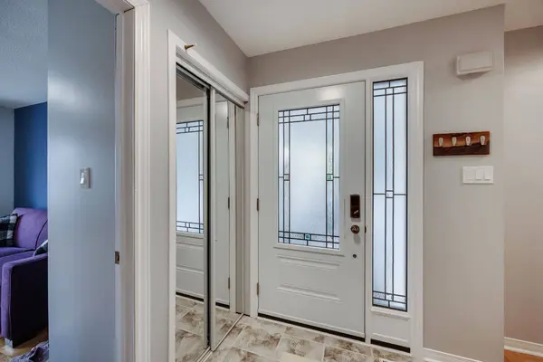 71 Roser CRES, Clarington, ON L1C 3P1