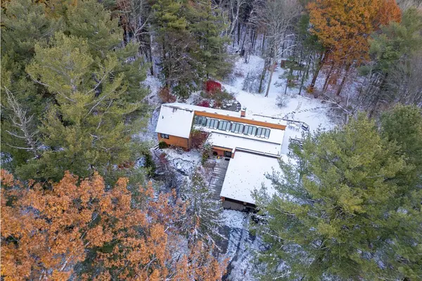 5 Sumac RD, Clarington, ON L0B 1B0