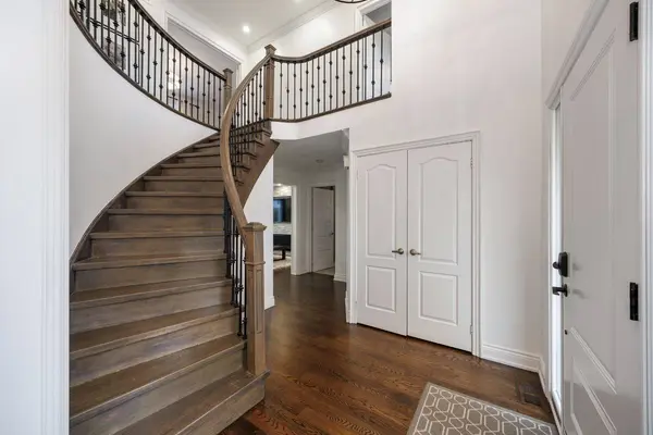 55 Mull CRES, Clarington, ON L1E 2E2