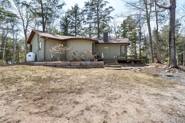 2323 Grindstone Lake RD, Frontenac, ON K0H 2M0