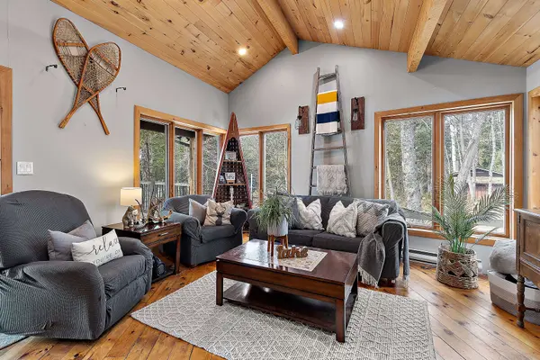 2323 Grindstone Lake RD, Frontenac, ON K0H 2M0