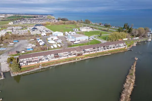 120 Port Darlington RD #16, Clarington, ON L1C 6V1