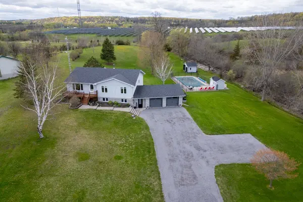 71 Morgan RD, Belleville, ON K0K 3E0