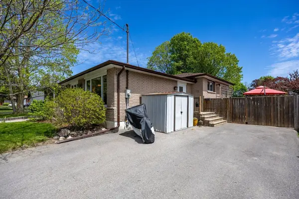 17 Strike AVE, Clarington, ON L1C 1K2