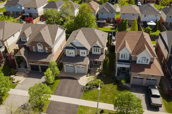 27 Goodall CRES, Clarington, ON L1C 0G2