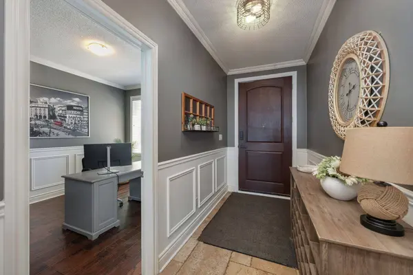 42 Ted Miller CRES, Clarington, ON L1C 0L8