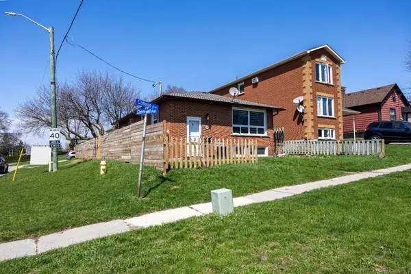 324 College AVE, Oshawa, ON L1J 1S1