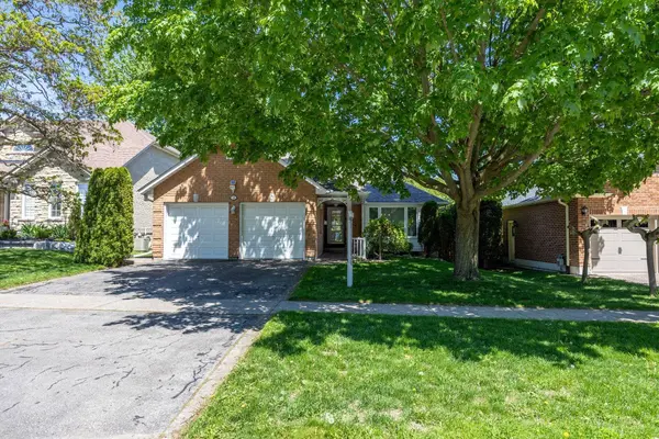 39 Valleycrest DR, Clarington, ON L1E 1H8
