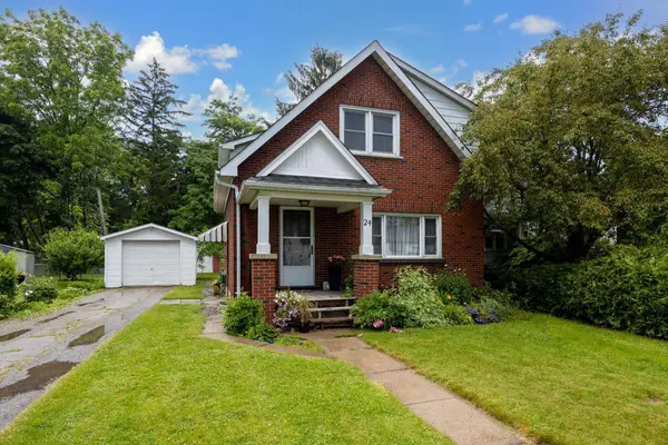 24 Liberty ST N, Clarington, ON L1C 2L6