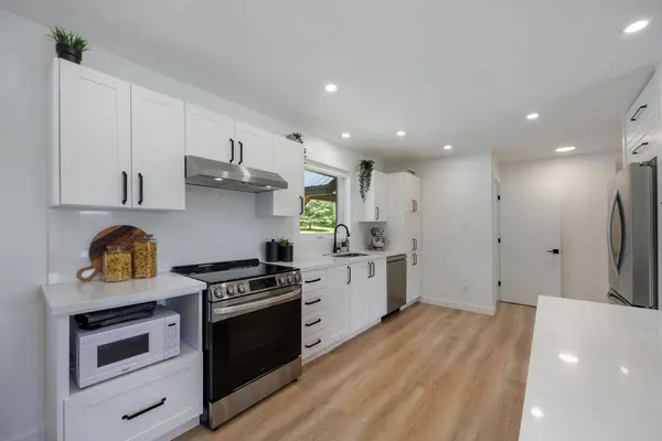 250 Silver Heights DR, Trent Hills, ON K0L 1Y0