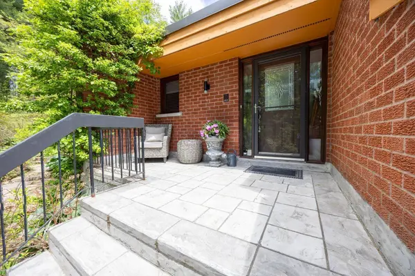 5 Sumac RD, Clarington, ON L0B 1B0