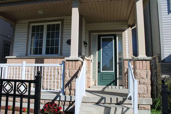 172 Mcbride AVE, Clarington, ON L1C 0J4