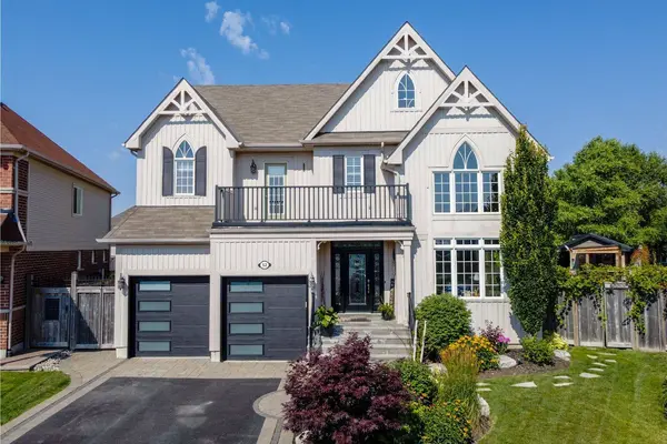 52 Brough CT, Clarington, ON L1C 0B7