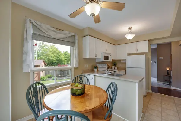 10 Climie CT, Clarington, ON L1C 4P5