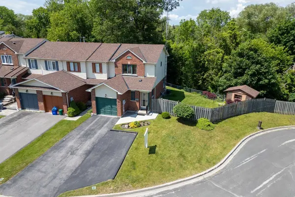10 Climie CT, Clarington, ON L1C 4P5
