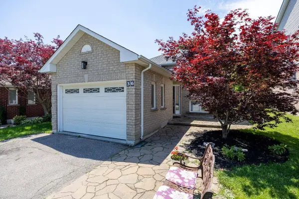 36 Apple Blossom BLVD, Clarington, ON L1C 4L9
