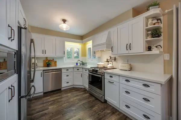 2015 Blairwood CT, Pickering, ON L1X 2S3