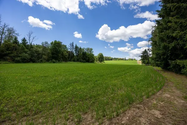 4206 Middle RD, Clarington, ON L1C 3K2