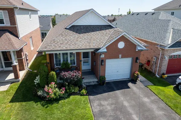 15 Frank Wheeler AVE, Clarington, ON L1E 3H5
