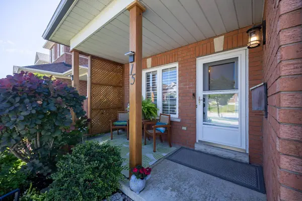 15 Frank Wheeler AVE, Clarington, ON L1E 3H5