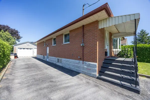 12 Sunset RD, Clarington, ON L1C 2E6