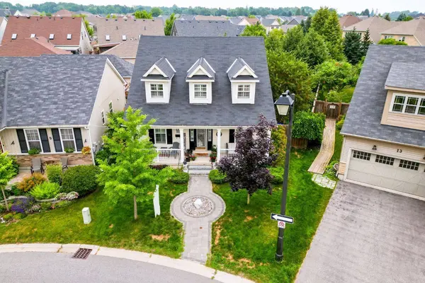 11 Greenaway CIR, Port Hope, ON L1A 0B9
