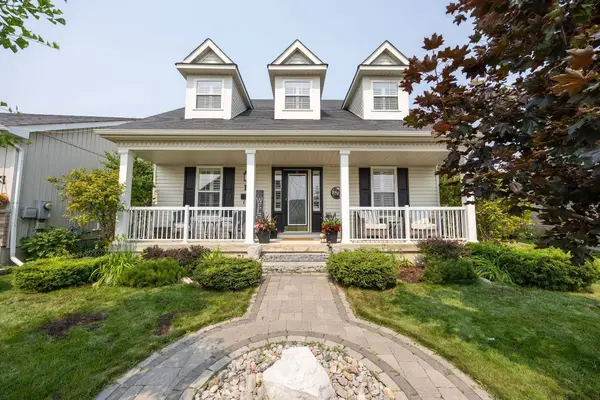 11 Greenaway CIR