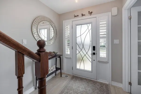 11 Greenaway CIR, Port Hope, ON L1A 0B9