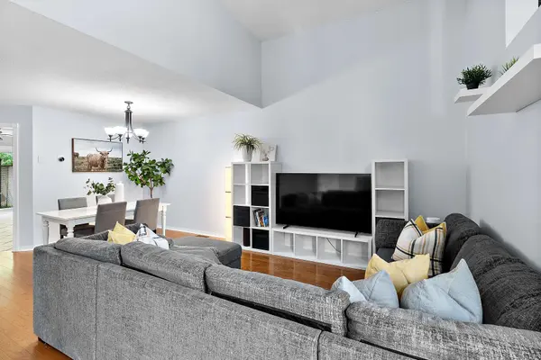 47 Willey DR, Clarington, ON L1C 4Z6