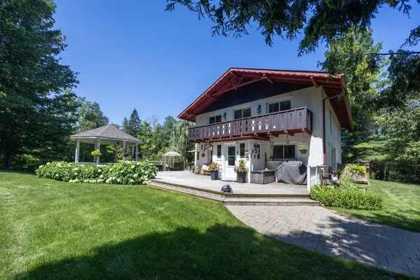 982 Porter RD, Kawartha Lakes, ON L0A 1A0