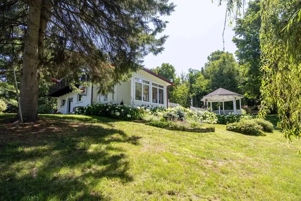 982 Porter RD, Kawartha Lakes, ON L0A 1A0