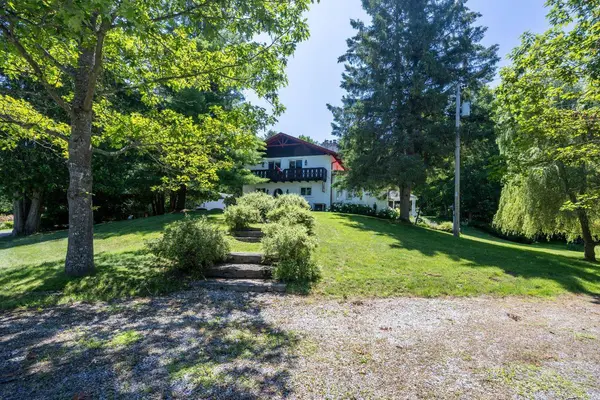 982 Porter RD, Kawartha Lakes, ON L0A 1A0