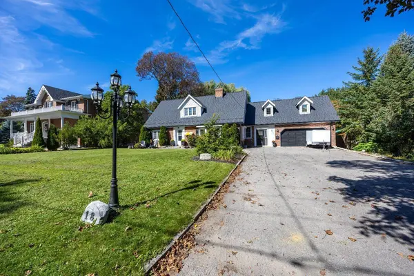 18 Concession ST W, Clarington, ON L1C 1Y5