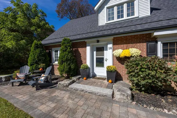 18 Concession ST W, Clarington, ON L1C 1Y5